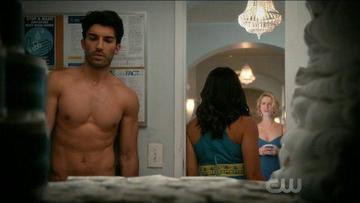 Sexiest Scenes of Rafael Solano from Jane the Virgin. Shirtless, sexy, straight. 23651