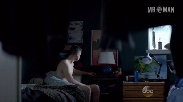 Hottest Joey Pollari Scene in American Crime. Shirtless. 13016