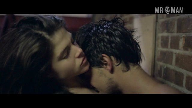 Taylor Lautner in Tracers (2015) Sexy Shirtless Straight Sexy Shirtless 9965
