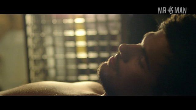 Tracers's Sexiest Scenes with Taylor Lautner. Sexy, Shirtless, Straight. 9966
