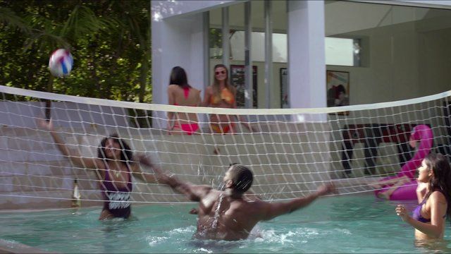 Ballers's Sexiest Scenes with John David Washington. Shirtless, bathing suit, butt. 21372