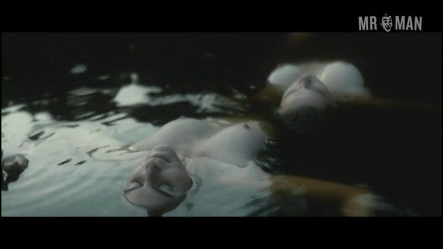 Josh O'Connor Nude as Jamie. Butt, Shirtless, sexy. 10532