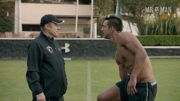 Joaquín Ferreira in Club de Cuervos (2015-2019) Shirtless Balls Bulge 10848