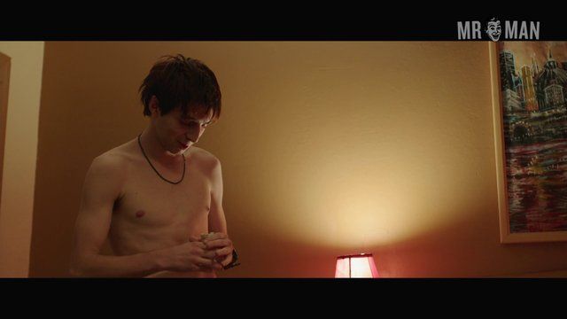 Hottest Leo Scenes. Shirtless, butt. 10977