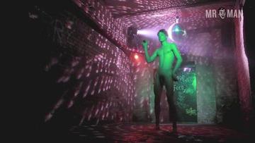 Wanja Malik in Dorien (2014) Balls Penis Shirtless Balls Penis 11122