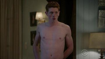 Niall Cunningham in Life In Pieces (2015-2018) Shirtless Bathing Suit Sexy 23625