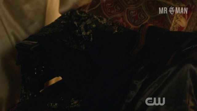 Hottest Torrance Coombs Scene in Reign. Sexy, Shirtless, Straight. 13934