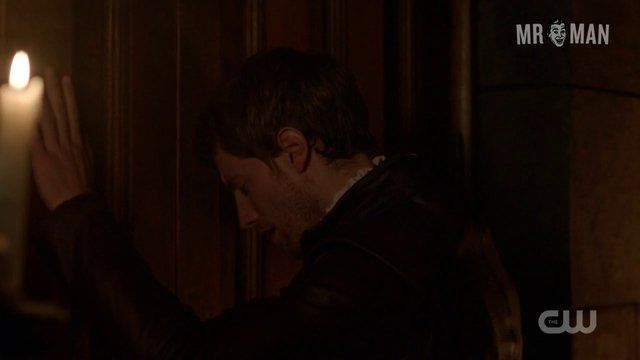 Sexiest Scenes of Simon Westbrook from Reign. Sexy, Shirtless, Straight. 19097
