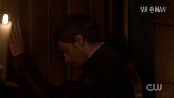 Sexiest Scenes of Simon Westbrook from Reign. Sexy, Shirtless, Straight. 19097