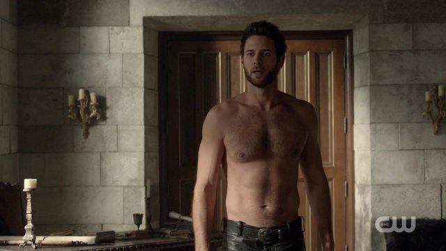 Sexiest Scenes of Luc from Reign. Shirtless, sexy. 19817
