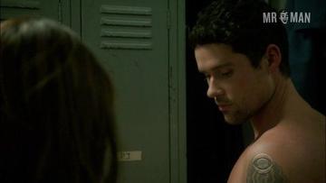 Benjamin Hollingsworth in Code Black (2015-2016) Sexy Shirtless Straight Sexy Shirtless 12510