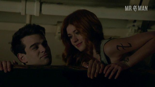 Sexiest Alberto Rosende Scene in Shadowhunters. Shirtless, Straight, butt, sexy. 18691
