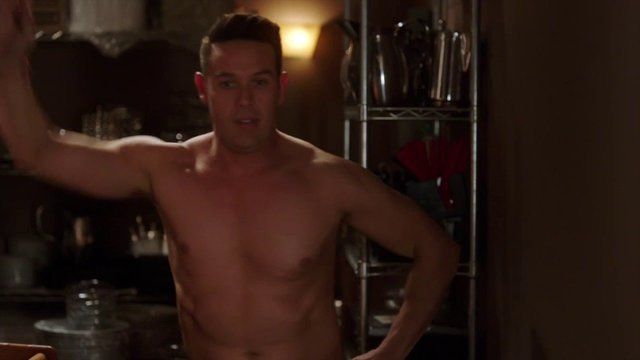 Sexiest Scenes of Dan Espinoza from Lucifer. Sexy, Shirtless, butt, underwear. 24185