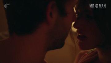 Damien Molony in Crashing (2016) Sexy Shirtless Straight Sexy Shirtless 12983