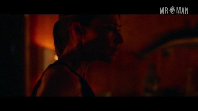 Hottest Mark-Paul Gosselaar Scene in Precious Cargo. Sexy, Shirtless, Straight, Underwear. 13940