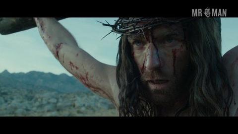 Sexiest Ewan McGregor Scene in Last Days in the Desert. Shirtless. 15475