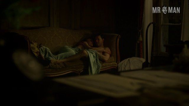 Hottest Richard Coyle Scene in The Collection. Shirtless, straight. 18422