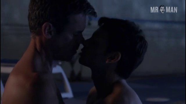 Tuc Watkins Nude as Jonathan. Butt, Gay, Shirtless, Bulge, Underwear, Bathing Suit, sexy. 16610