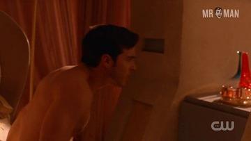 Chris Wood in Supergirl (2015-2017) Shirtless Shirtless 19006