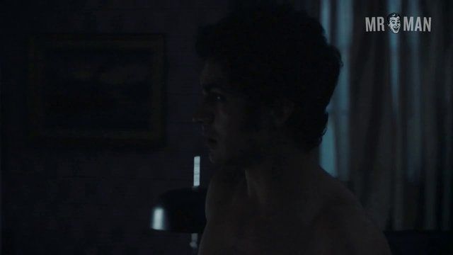 Sexiest Chino Darín Scene in Historia de un Clan. Shirtless, Underwear, bulge, butt. 17983