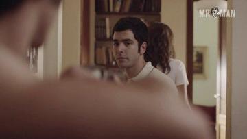 Chino Darín in Historia de un Clan (2015) Shirtless Bulge Butt 17985