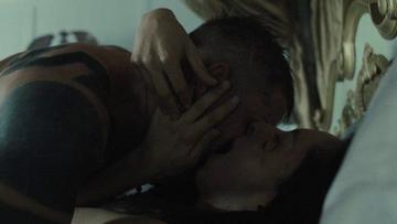 Tom Hardy in Taboo (2017) Shirtless Straight Butt Sexy 18435