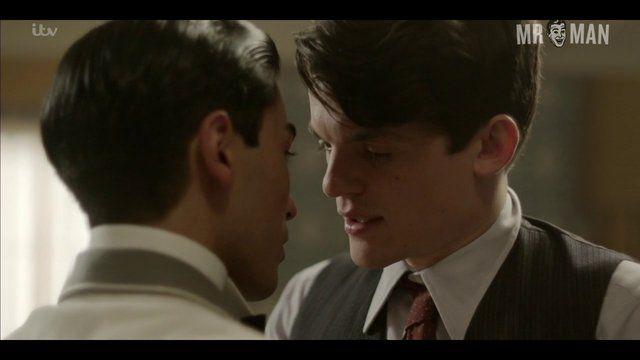 Akshay Kumar, Edward Bluemel in The Halcyon (2017) Gay Sexy Gay Sexy 18235