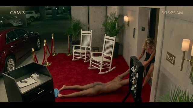 Marlon Wayans Naked as Rob Anderson. Butt, Sexy, Shirtless, bathing suit, bulge. 21069