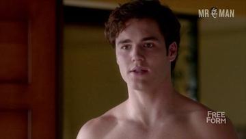 Charlie DePew in Famous in Love (2017-2018) Shirtless Sexy Shirtless 19502