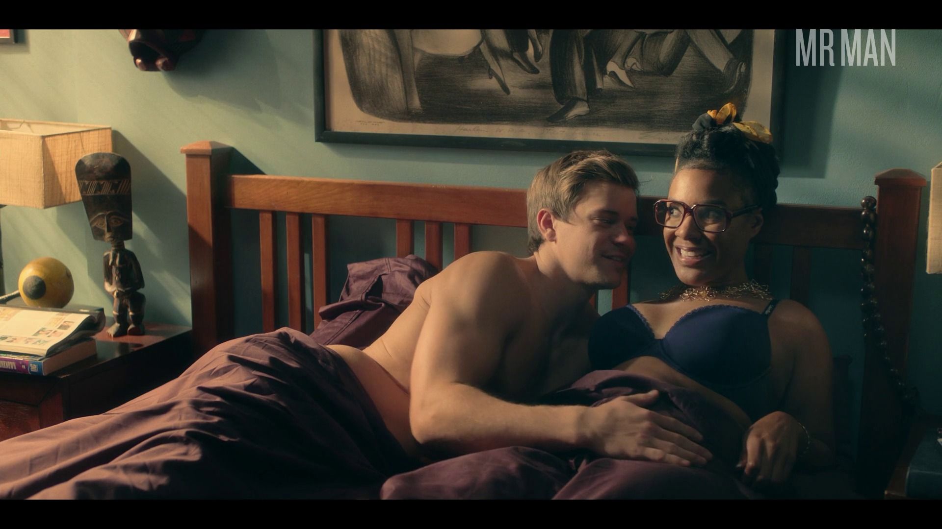 Dear White People's Sexiest Scenes with Glenn McCuen. Shirtless. 37296