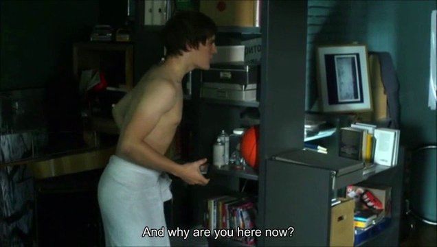 Sexiest Jonas Nay Scene in Homevideo. Shirtless, butt, sexy. 22099