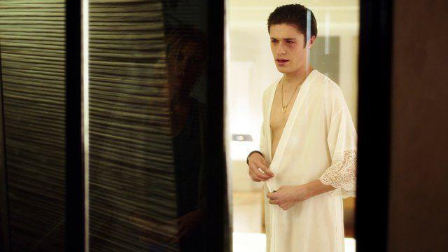 Gijs Blom Nude in Surrogate. Penis, Sexy, Shirtless. 22210