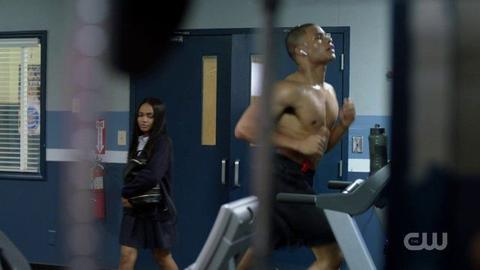 Hottest Jordan Calloway Scene in Black Lightning. Shirtless, sexy. 23108