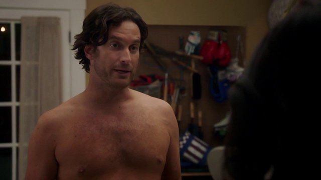 Sexiest Oliver Hudson Scene in Splitting Up Together. Shirtless, Underwear, Bulge. 24139