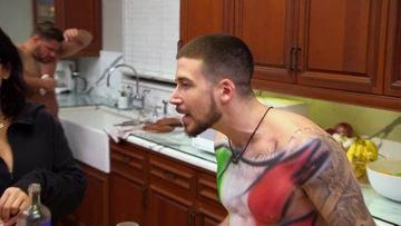 Ronnie Ortiz-Magro, Vinny Guadagnino in Jersey Shore Family Vacation (2018-2019) Shirtless Bathing Suit Bulge 24205