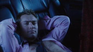 Jude Law in Alfie (2004) Shirtless Straight Shirtless Straight 24119