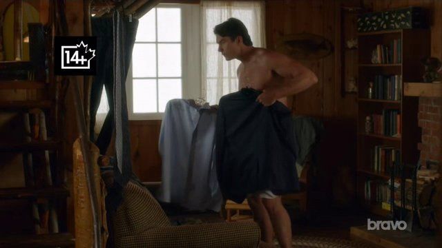 Jerry O'Connell in Carter (2018) Bulge Shirtless Underwear Bulge Shirtless 24677