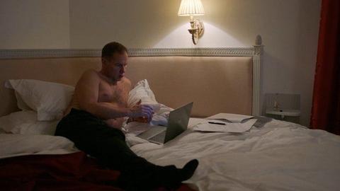 Nudes of Micael Schmidt from Bonus Family. Butt, Shirtless, sexy. 25374