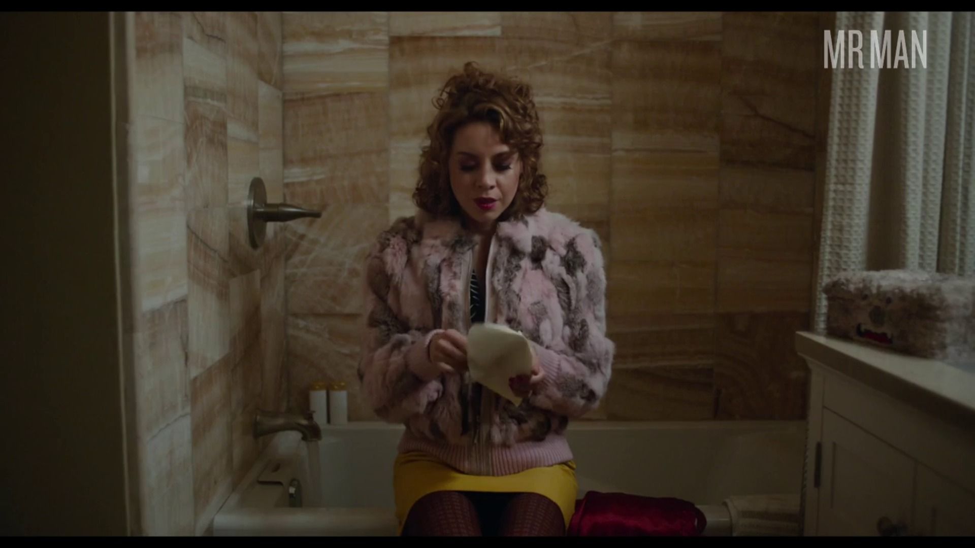 Hottest Jemaine Clement Scene in An Evening with Beverly Luff Linn. Bulge, Shirtless, Underwear, bathing suit, sexy. 26678