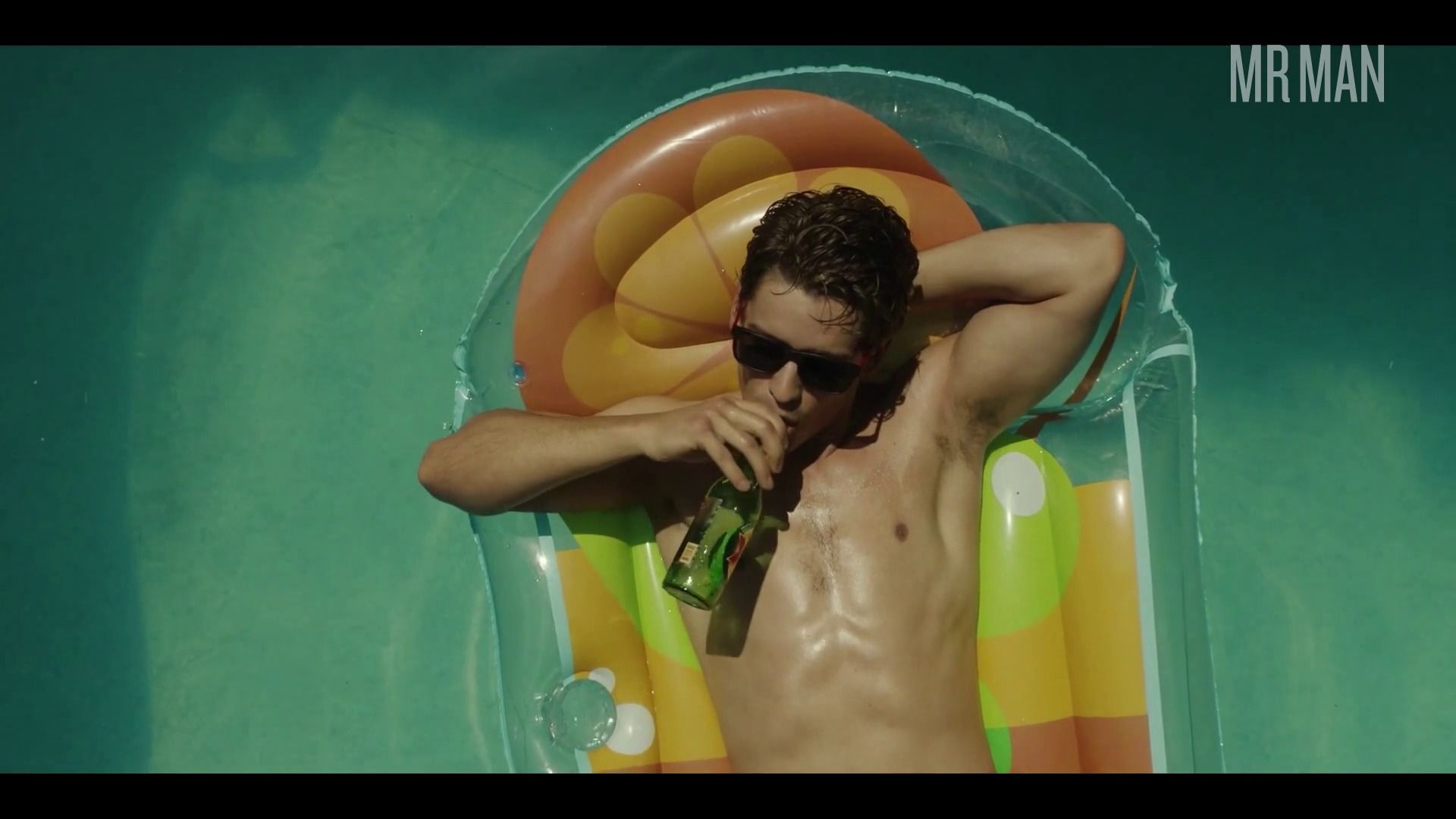 Hottest Brenton Thwaites Scene in Titans. Bathing Suit, Shirtless. 28916