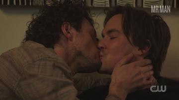 Tyler Blackburn, Michael Vlamis in Roswell, New Mexico (2019-2022) Gay Gay Sexy 65358