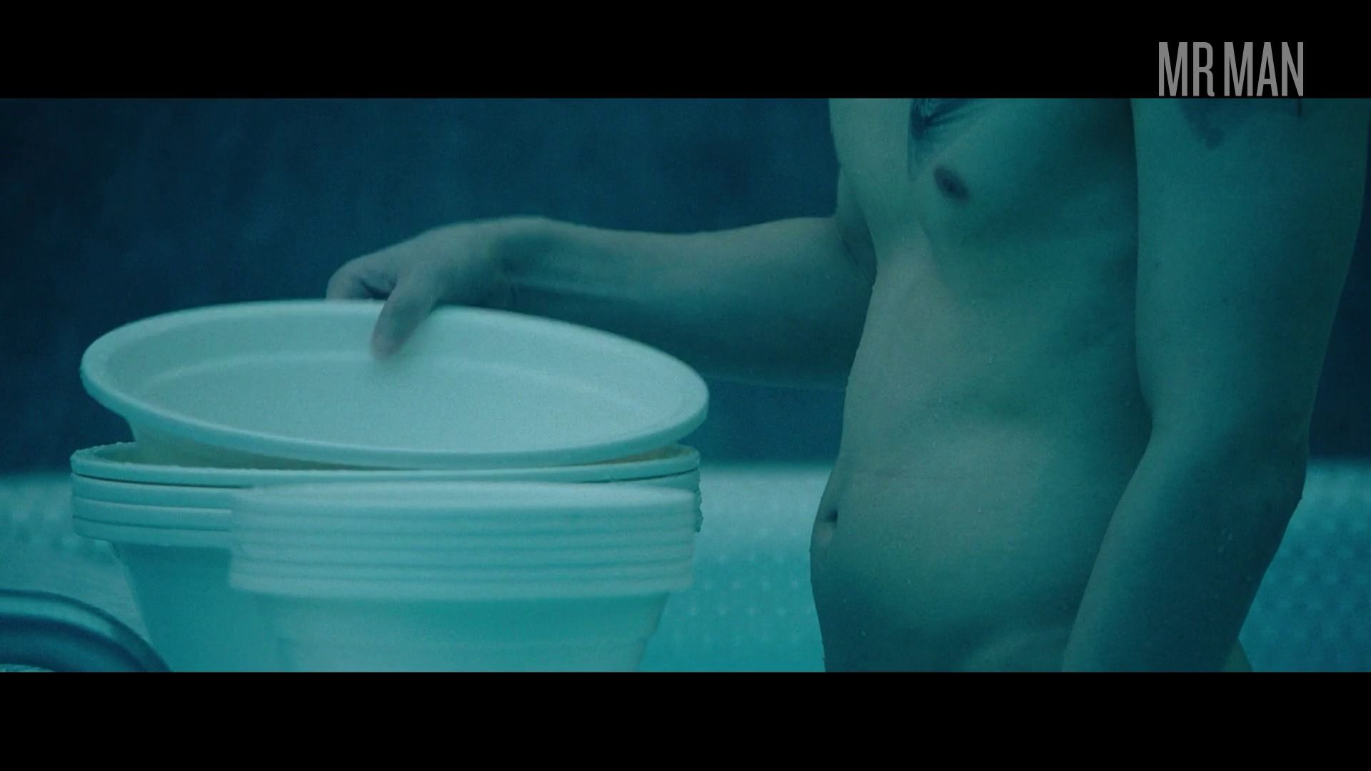 Sexiest Scenes of Tae-gu from Night in Paradise. Sexy, Shirtless. 60137