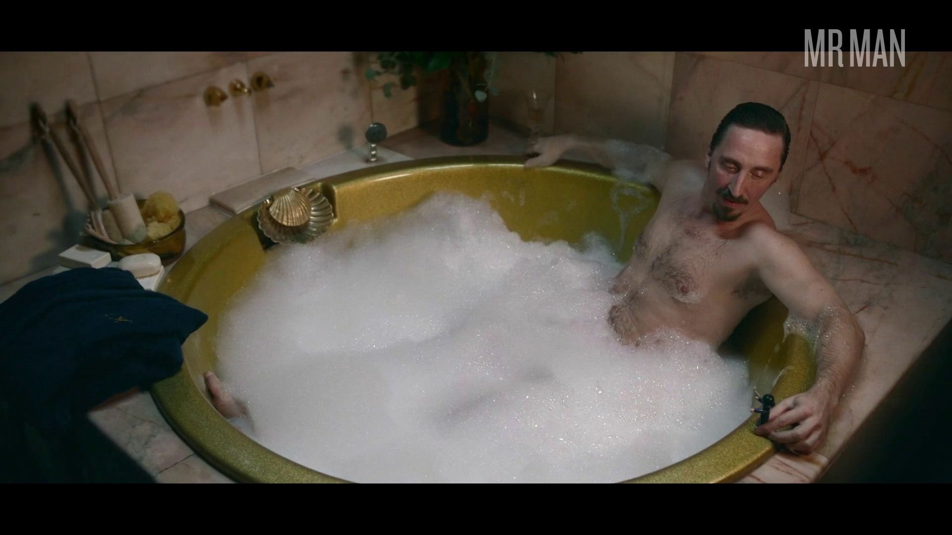 Parot's Sexiest Scenes with Ivan Massagué. Sexy, Shirtless. 68622