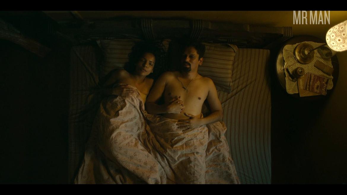 Sexiest Scenes of Anand Swarnakar from Roar. Shirtless, Straight. 75983