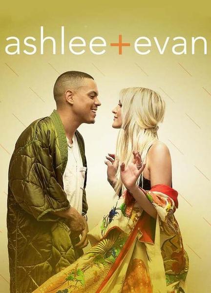 Ashlee+Evan Butt Shirtless 8934