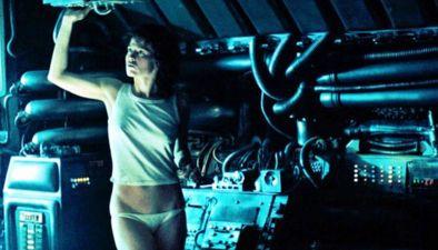 The Sexy Final Girls of Horror Flicks Nude Genre Specific Final Girls Horror 1299