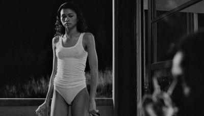 Celebs We Want to See Go Nude: Part 2 Weird And Wild Non Nude Haven't Gone Nude Never Been Naked 1973