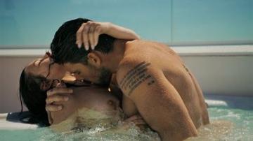 The Hottest Hot Tub Scenes Fetish Weird And Wild Hot Tub Hot Tubs 2143