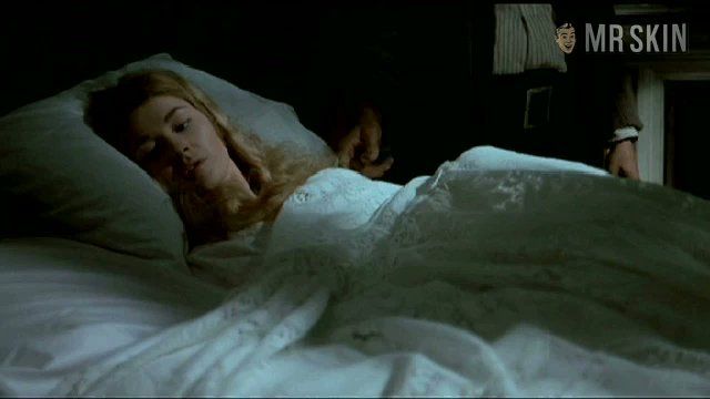Stephanie Beacham Nude in The Nightcomers. Breasts. 172894