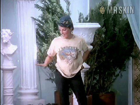 Sasha Montenegro in La golfa del barrio (1983) Breasts Bush Breasts Bush 189035